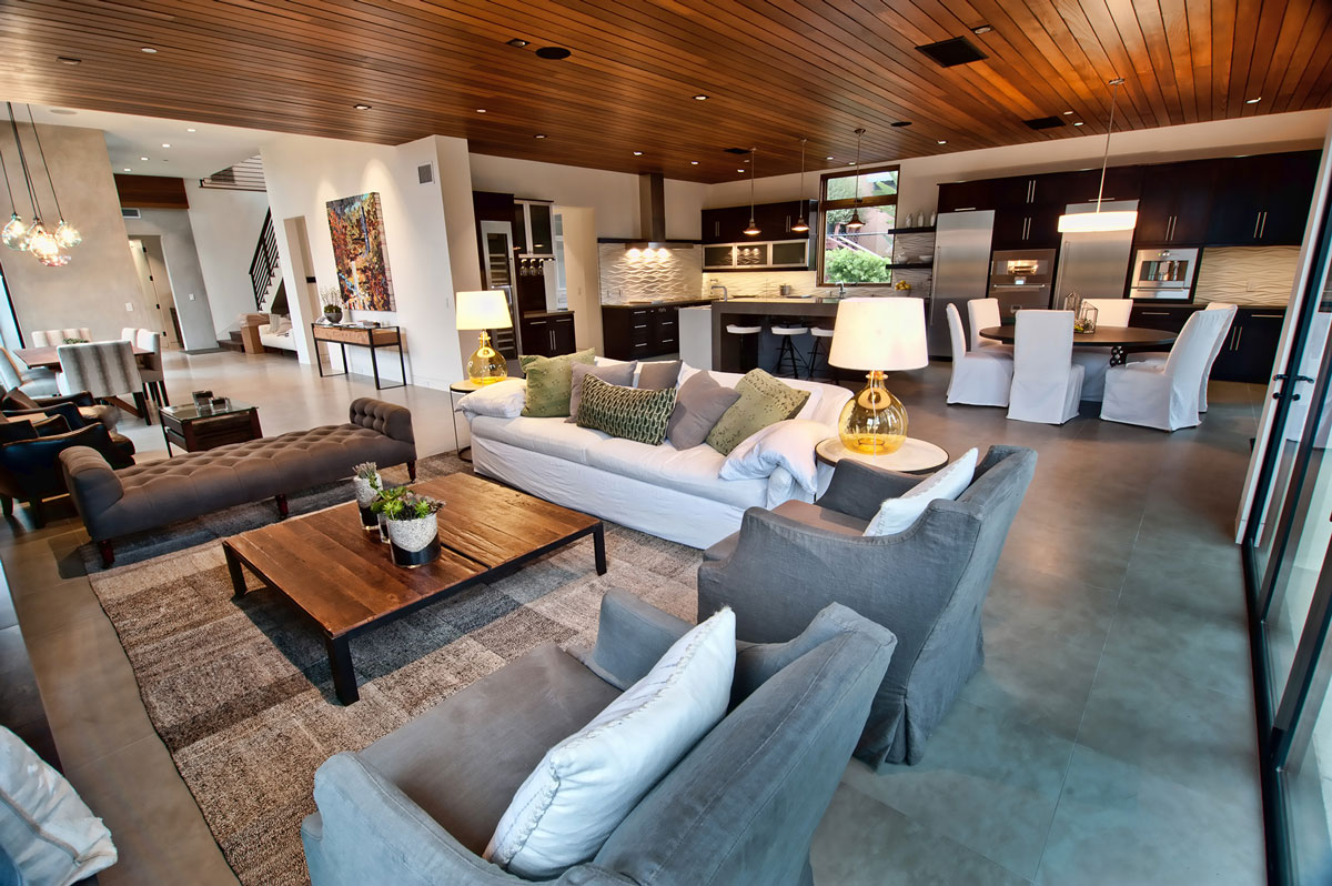 Contemporary Mission Transitional Home Design - Structure Home Los Angeles